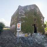 questo nonostante i tanti cartelli posti all�esterno che impartiscono il �divieto di discarica�